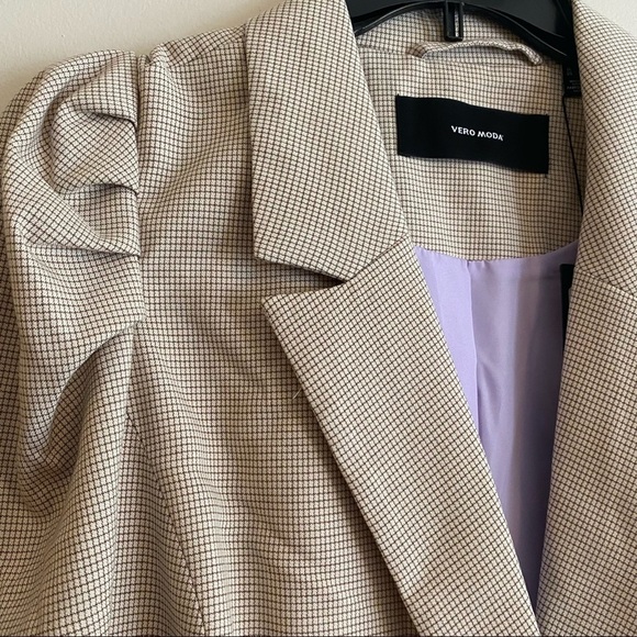NEW Vero Moda Plus Size Eysia Short Puffed-Sleeve Blazer - Picture 11 of 11